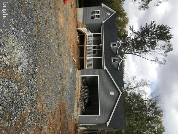 195 PINE GROVE RD, Bluemont, VA 20135