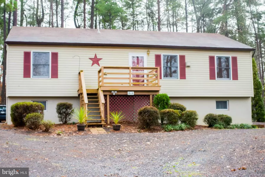 513 LAKEVIEW PKWY, Locust Grove, VA 22508