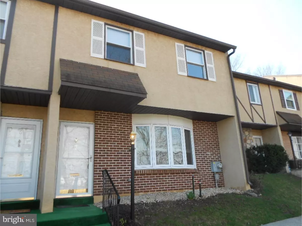 Willow Grove, PA 19090,7 KNOCK N KNOLL CIR