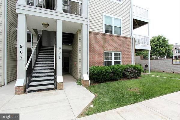 Gaithersburg, MD 20878,903 HILLSIDE LAKE TER #601