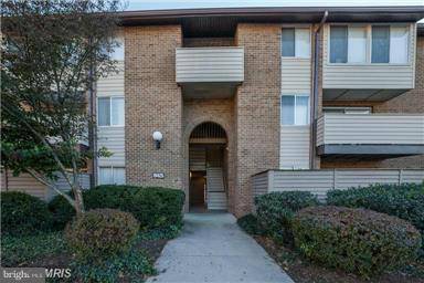 19425 BRASSIE PL #104, Gaithersburg, MD 20886