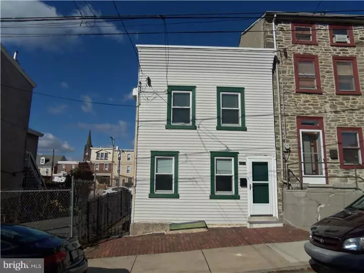 158 CARSON ST, Philadelphia, PA 19127