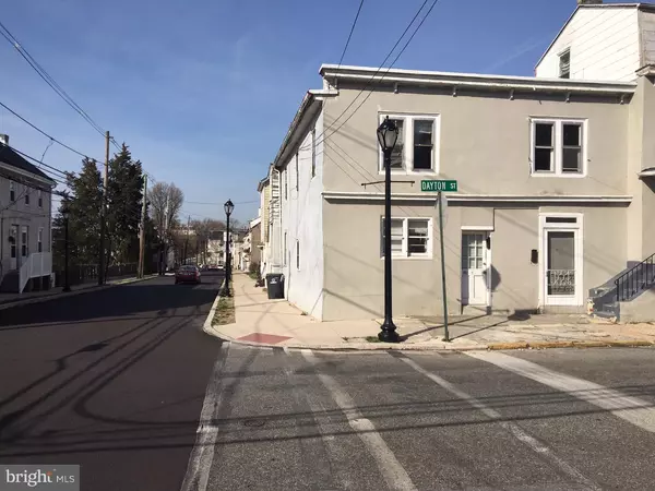 Phoenixville, PA 19460,102 DAYTON ST