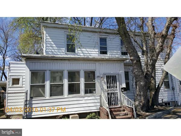 239 N BROADWAY, Gloucester City, NJ 08030