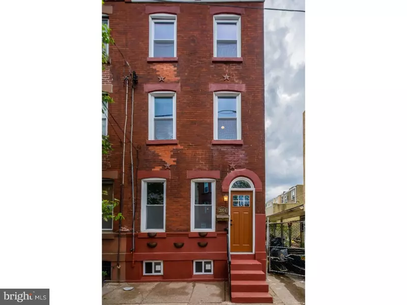 2004 E DAUPHIN ST, Philadelphia, PA 19125