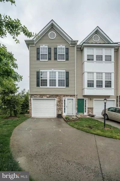 22974 FONTWELL SQ, Sterling, VA 20166