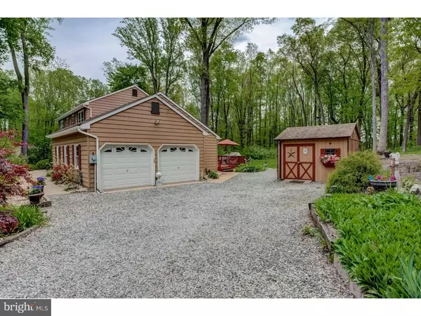 Wrightstown, NJ 08562,5 LEE CT