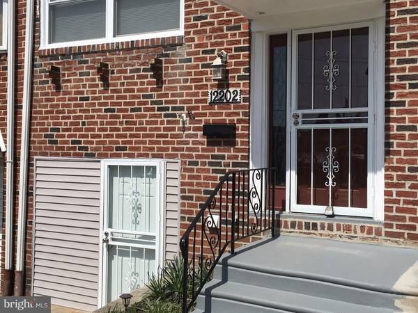 12202 SWEET BRIAR RD, Philadelphia, PA 19154