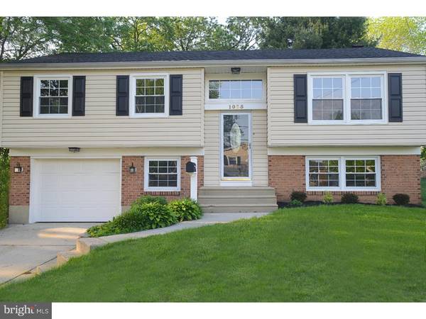 1025 LYNNWOOD LN, Somerdale, NJ 08083