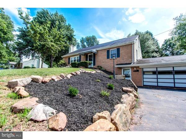 687 S 5TH AVE, Royersford, PA 19468