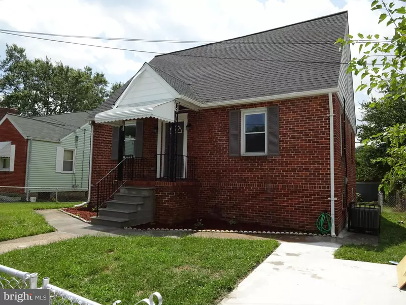 422 LORRAINE AVE, Baltimore, MD 21221