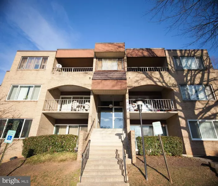 434 GIRARD ST #103, Gaithersburg, MD 20877