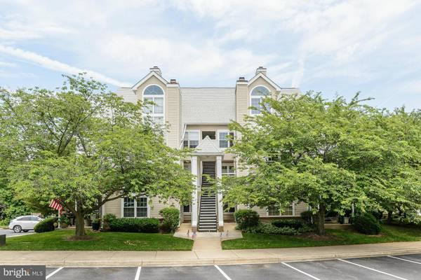 913 HILLSIDE LAKE TER #411, Gaithersburg, MD 20878