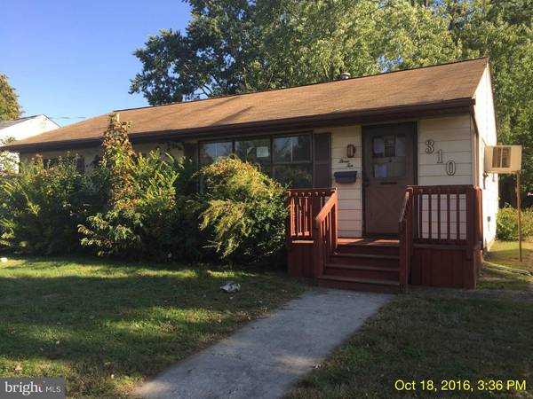 310 W WOODLAWN AVE, Maple Shade, NJ 08052