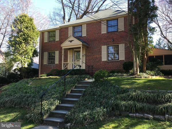 5905 WOODACRES DR, Bethesda, MD 20816