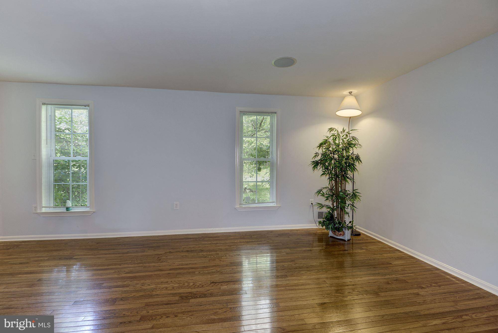 Derwood, MD 20855,6516 FARMINGDALE CT