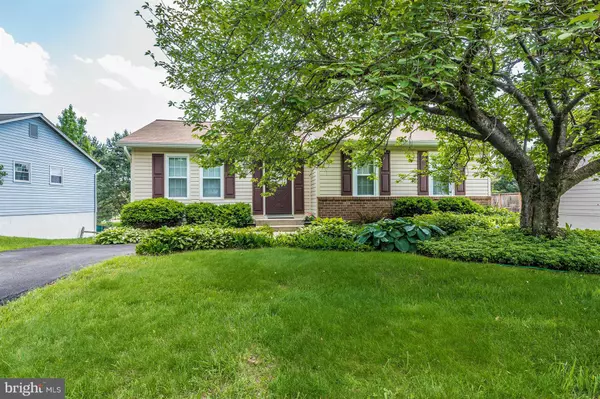 8204 MOUNTAIN LAUREL LN, Gaithersburg, MD 20879