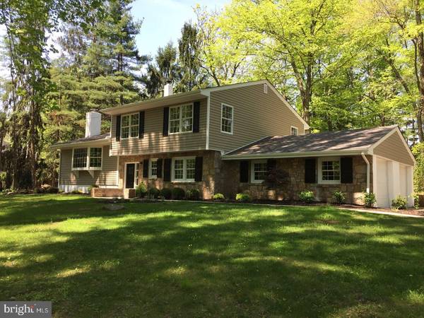 6037 HONEY HOLLOW RD, Doylestown, PA 18902