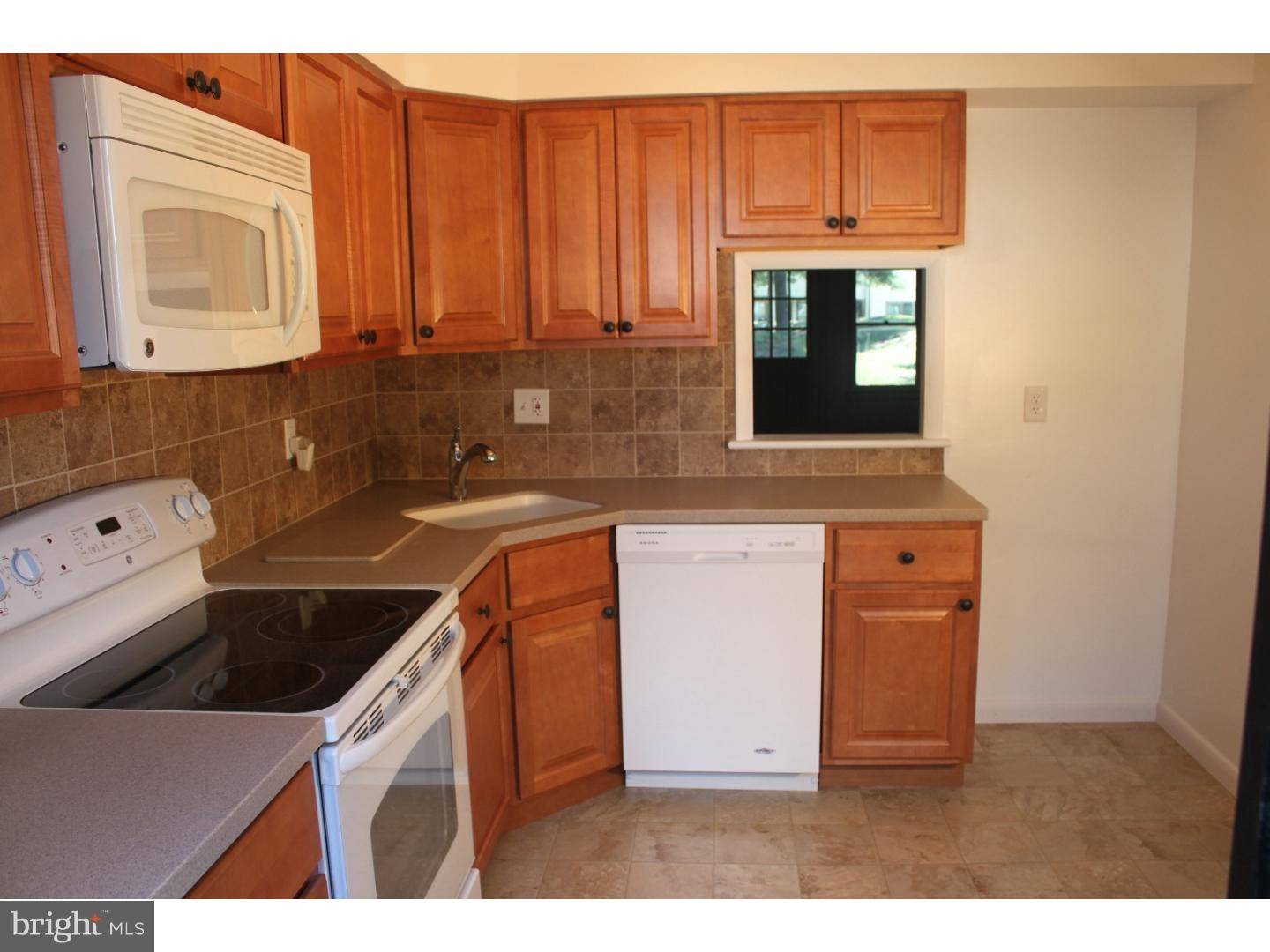 Telford, PA 18969,37 CENTENNIAL RD
