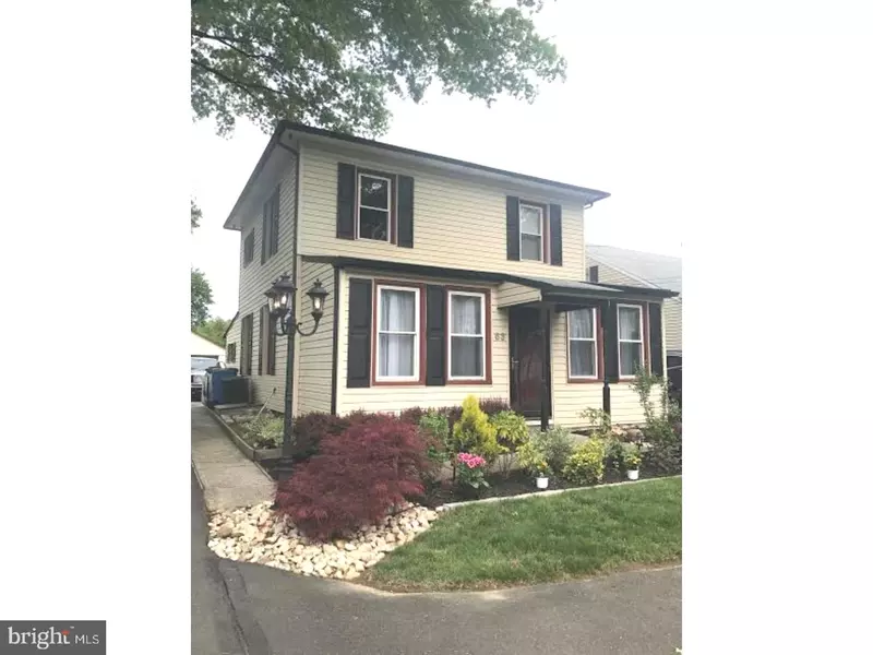 63 WOODSIDE AVE, Levittown, PA 19057