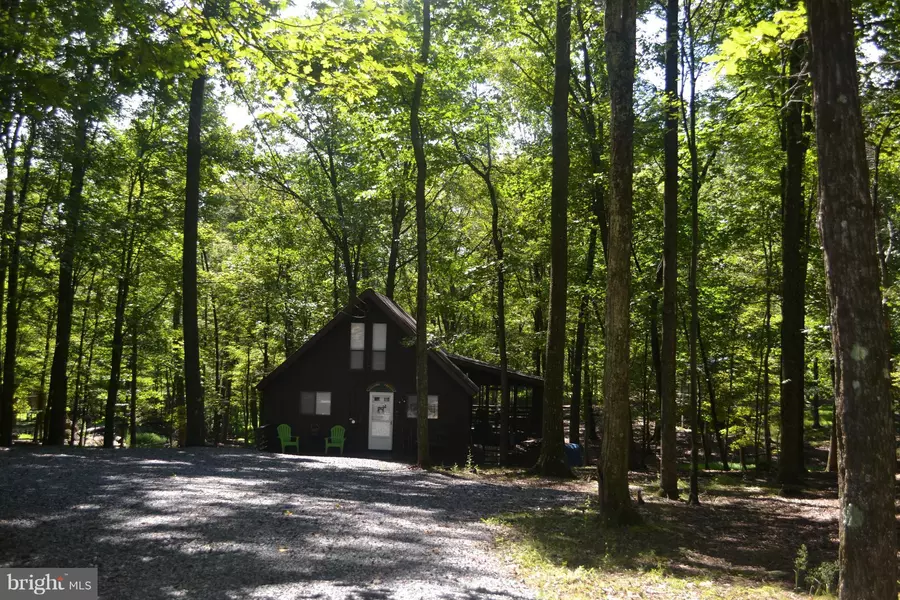 944 THE WOODS ROAD, Hedgesville, WV 25427