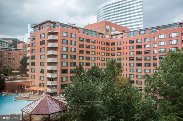 1011 ARLINGTON BLVD #512, Arlington, VA 22209