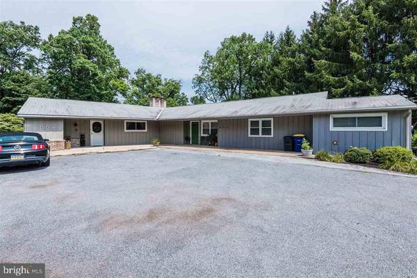 447 LEWISBERRY RD, New Cumberland, PA 17070