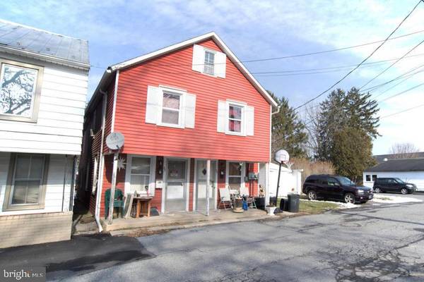 22 & 24 LOCKUP LN, Lititz, PA 17543