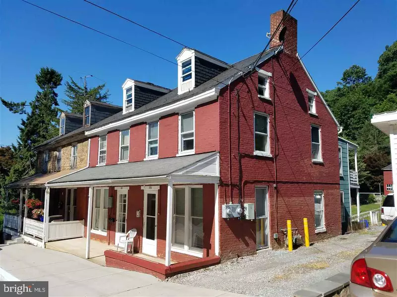 102 - 104 CHURCH ST, Glen Rock, PA 17327