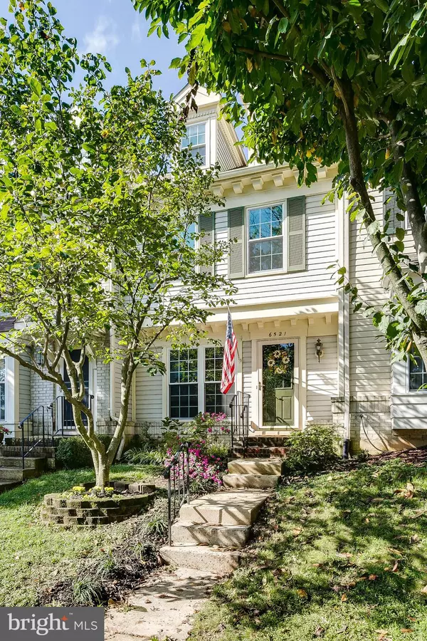 6521 CYPRESS POINT RD, Alexandria, VA 22312