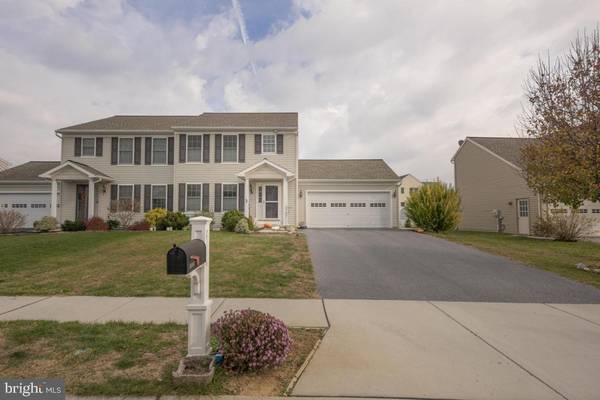 Mount Joy, PA 17552,5136 OAK LEAF DR