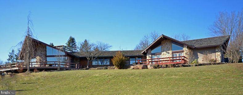 125 S RIDGE RD, Reinholds, PA 17569