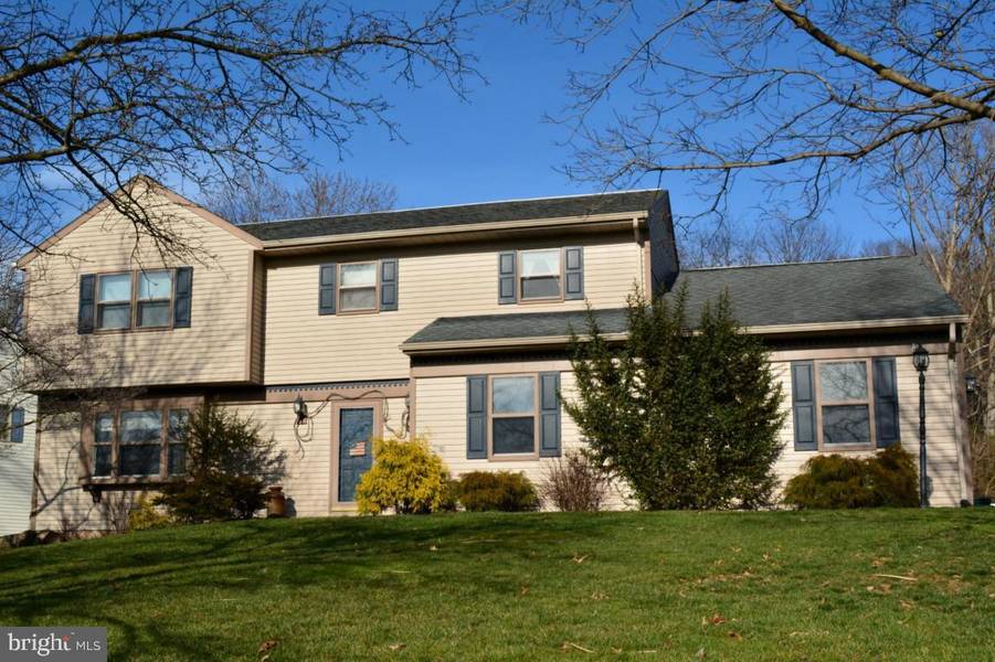 627 EASTSIDE DR, Landisville, PA 17538