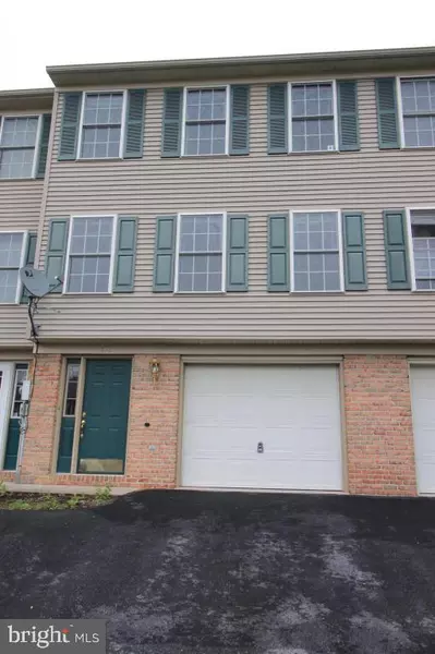 679 ROCKWOOD DR, Elizabethtown, PA 17022