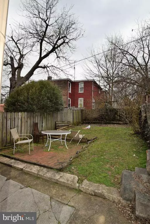 Lancaster, PA 17603,468 NEW DORWART ST