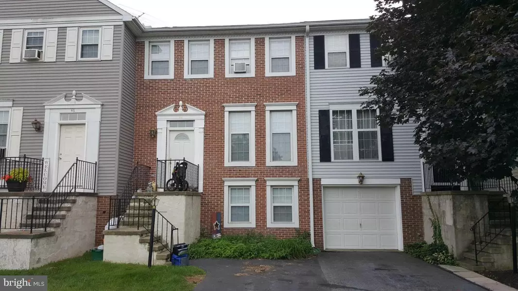 44 BROOKFIELD RD, Lititz, PA 17543