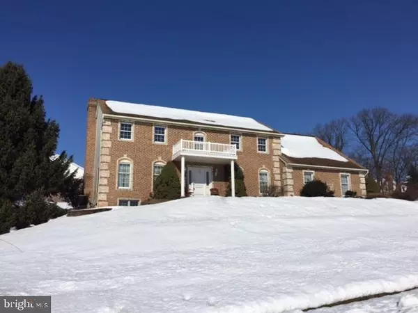 York, PA 17408,2359 FAIRWAY DR