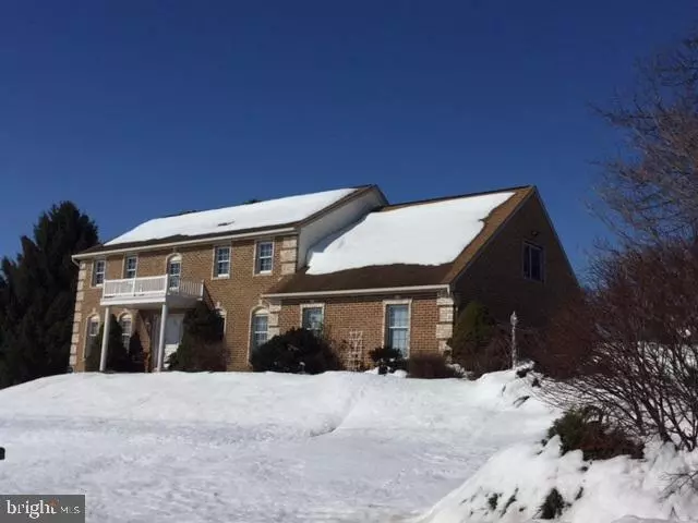 York, PA 17408,2359 FAIRWAY DR