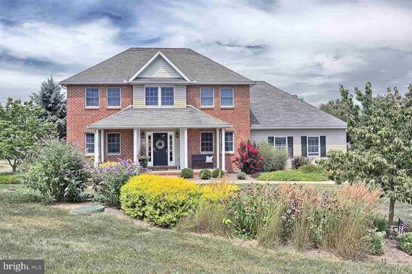 222 SKYLINE DR, Mechanicsburg, PA 17050