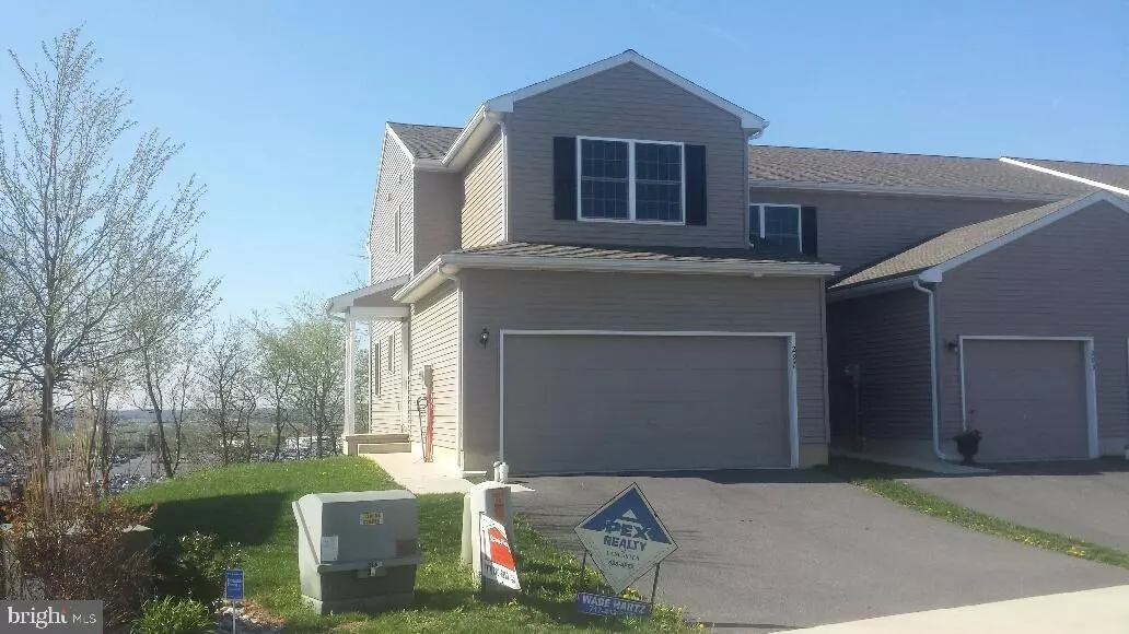 297 CEDAR HOLW #32, Manheim, PA 17545