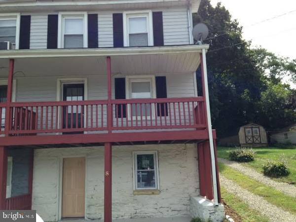 38 S MAIN ST, New Freedom, PA 17355