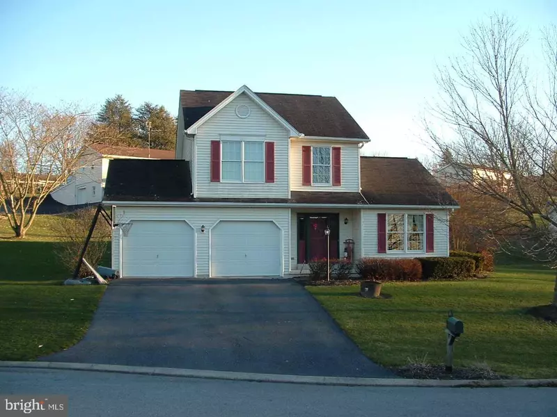 106 GREENWOOD LN, Millerstown, PA 17062