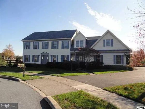 800 CLUB HOUSE DR, Mechanicsburg, PA 17050