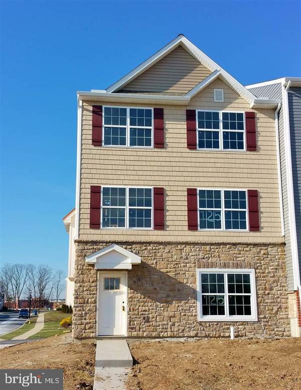 4100 WILD ORCHID LN #125, Enola, PA 17025