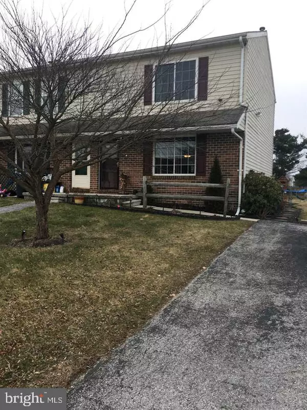 84 CONEWAGO DR, Hanover, PA 17331