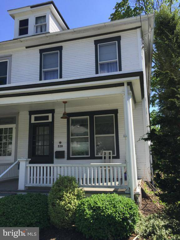 320 FRONT ST, Lititz, PA 17543