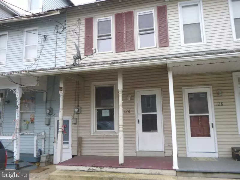 126 W MAIN ST, Newmanstown, PA 17073