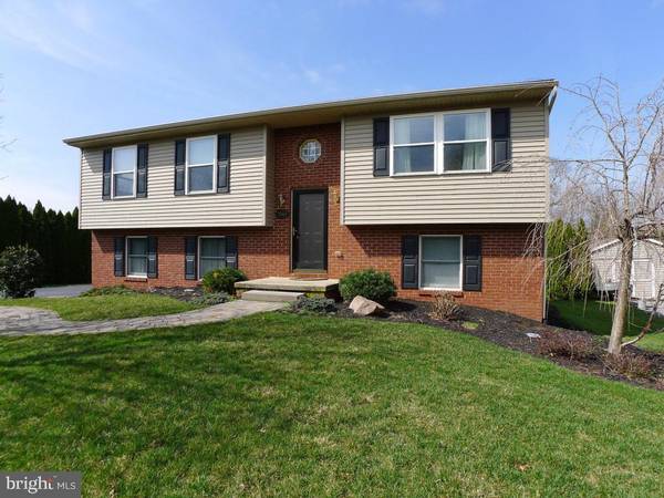 1041 GLENVIEW DR, Denver, PA 17517