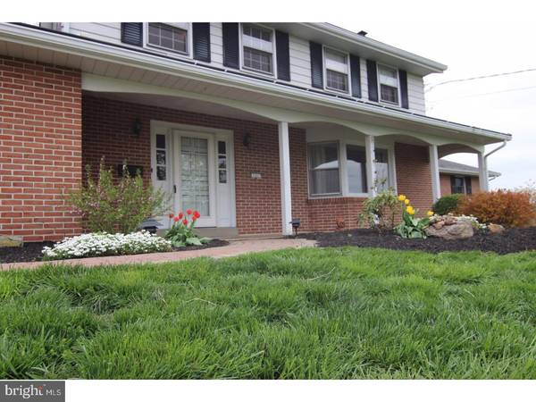 151 PENN ST, Pennsburg, PA 18073