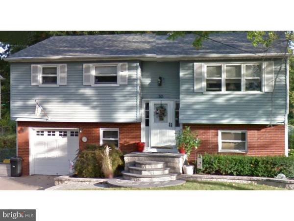 30 CLARK DR, Barrington, NJ 08007